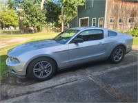 Ford Mustang 2012 - 6cyl , 51xxx miles