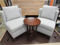 Thomasville Accent Group: 2 Chairs & 1 Table