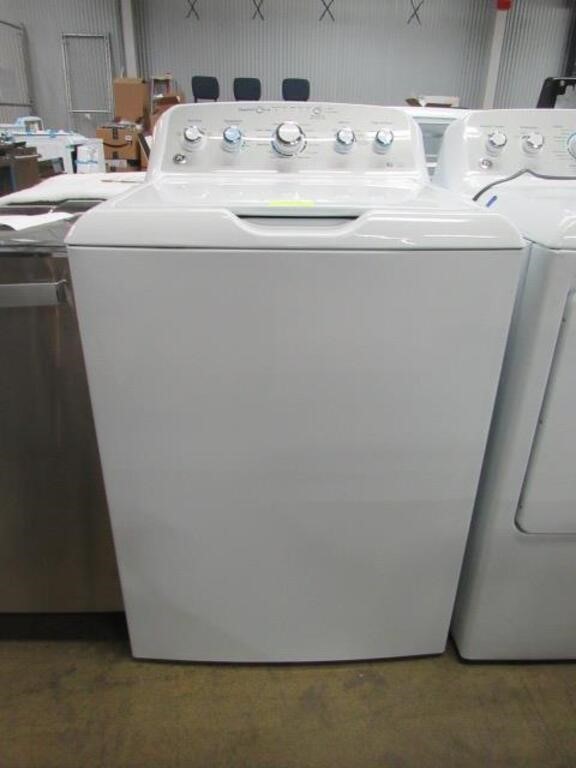 GE Washing Machine Model GTW490ACJ7WS, White