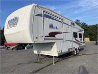 2006 Cardinal 30' Fifth Wheel Camper