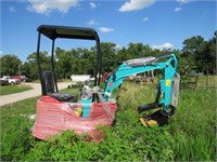 AGT 1-Ton Mini Excavator w/ 13.5hp B&S Gas Engine