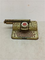 Child's Berwyn Middle typewriter