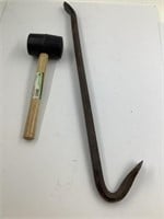 CROWBAR AND 1LB RUBBER MALLET