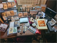 Assorted religious jewelry & items