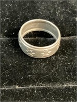 STERLING SILVER RING SIZE 6