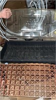 HYDROPONIC GROWING TRAYS AND ACCESSORIES