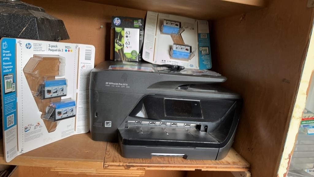A HP INSTANT INK PRINTER/COPIER WITH ACCESSORIES,