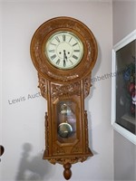 Wooden pendulum wall clock has key not tested