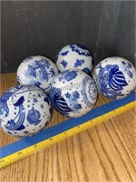 Ceramic decorative balls