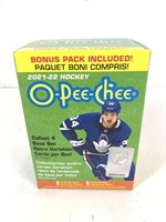 NEW O-Pee-Chee 2021-22 Hockey Cards Set