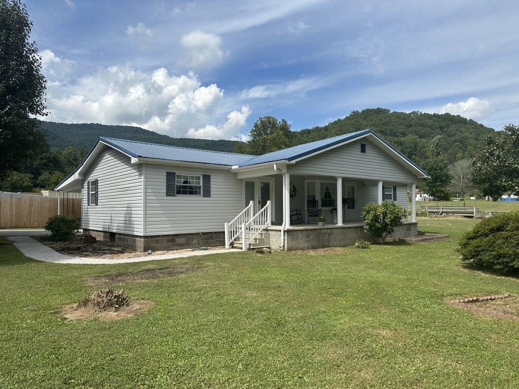 Elmore Family Real Estate Auction of Rocky Top, TN