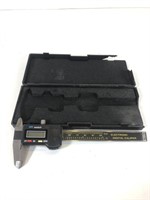 GUC Electronic Digital Caliper 0-100mm w/Case