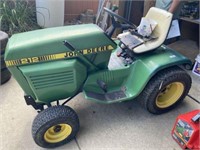 John Deere 212 Lawn Tractor