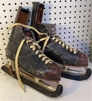 Vtg CCM Mens Ice Skates Shoes Size 11