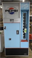 Vtg. Pepsi Vending Machine, LC(ILL)909 (29" x 22"