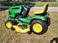 John Deere GT235 Lawn Tractor / Mower
