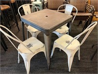 TABLE, METAL AND 4 METAL CHAIRS (SELLING AS SET)