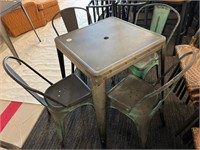 TABLE, METAL AND 4 METAL CHAIRS (SELLING AS SET)