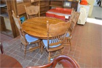 Round Oak Dining Table w/ 4 Press Back Chairs