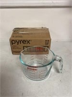 SIZE 4 CUPS PYREX MEASURING CUP