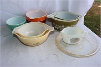 Pyrex Bowls and Pie Plate