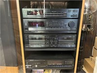 Kenwood Stereo System w/Speakers