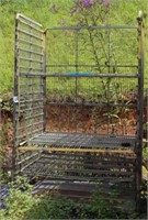 ROLLING PLANT WIRE RACK