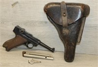 1912 German 9mm Luger w/ matching serial numbers
