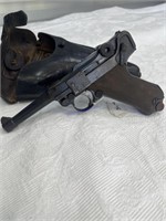 German Luger 9mm with sheath