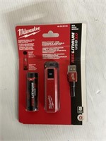 MILWAUKEE REDLITHIUM USB CHARGER & PORTABLE POWER