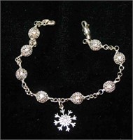 Ladies 14 K White Gold Snowflake Bracelet 7.5"L,