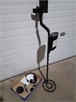 Radio Shack Metal Detector W/ Gold Nugget Coil,