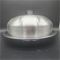 Covered Cake Plate with air control