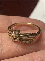 Nice 10K Gold Ladies Ring