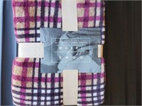 home collection throw flannel throw 50" x60"