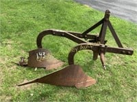 3 POINT HITCH 2 BOTTOM PLOW