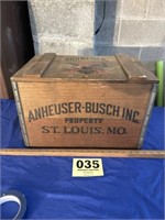 Anheuser-Busch Inc 1976 wooden Beer Box