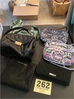 4 vera bradley hand bags 1 purse and 1 bag