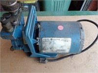 VACUUM PUMP