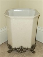 Ceramic Bathroom Trash Can Cast with Iron Base
