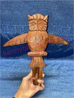Vtg articulated folk art owl hook (wood carved)