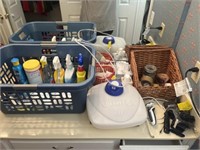 Large Lot of Miscellaneous Bathroom Items