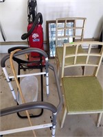 Lot of 2 chairs, vacuum, walker