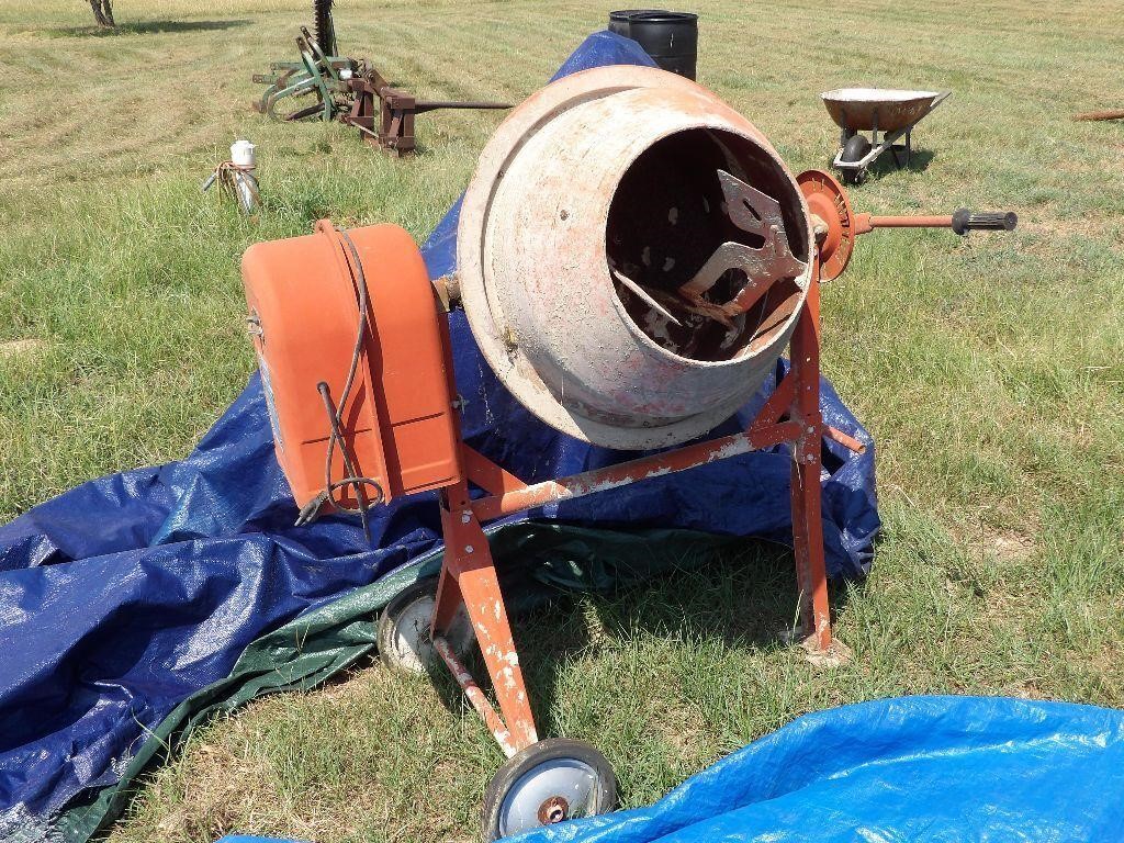 CENTRAL MACHINERY 3.5 CUBIC FT CEMENT MIXER-WORKS