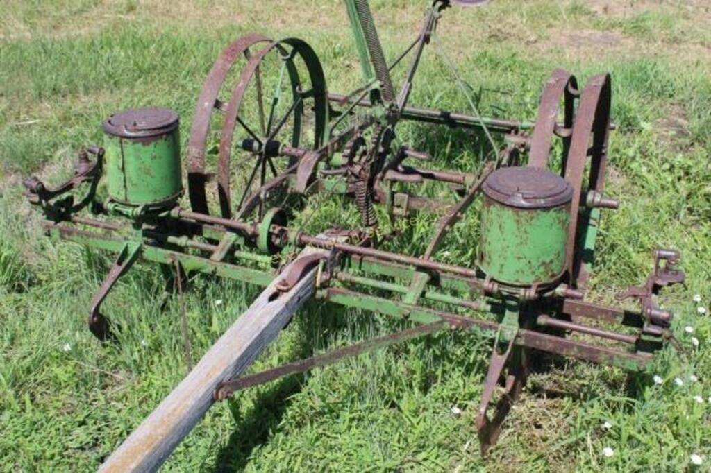 JD 2 Row Corn Planter