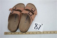 Women's Sandals - Size 6