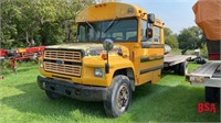 1989 Ford 700 school bus converted to bale hauler