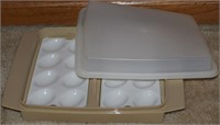 Vtg Tupperware 723-2 4pc Deviled Egg Carrier w/