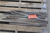 12 - 2' Metal Form Stakes