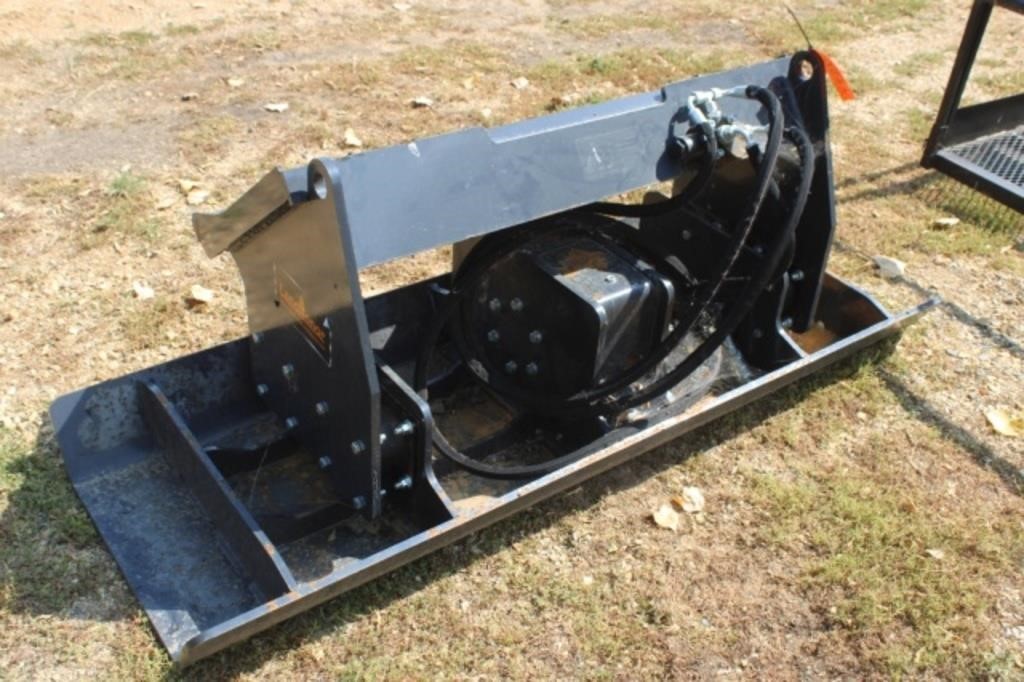 New Landhonor Skid Steer 6' Plate Packer